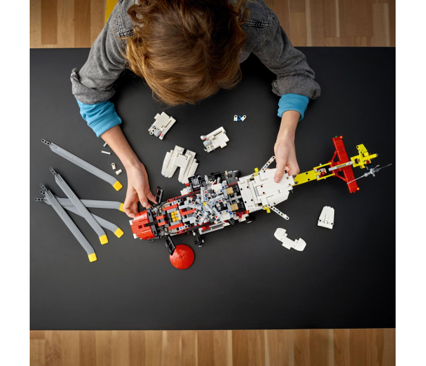 LEGO Technic 42145 Helikopter ratunkowy Airbus H175 - 1056685 - zdjęcie 4